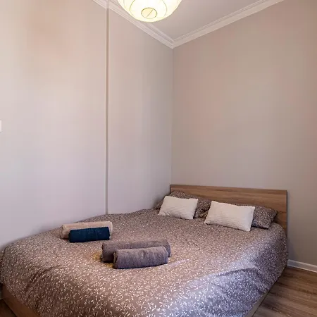 Apartment 2-bedroom Oasis In Center