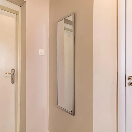 דירה 2-bedroom Oasis In Center